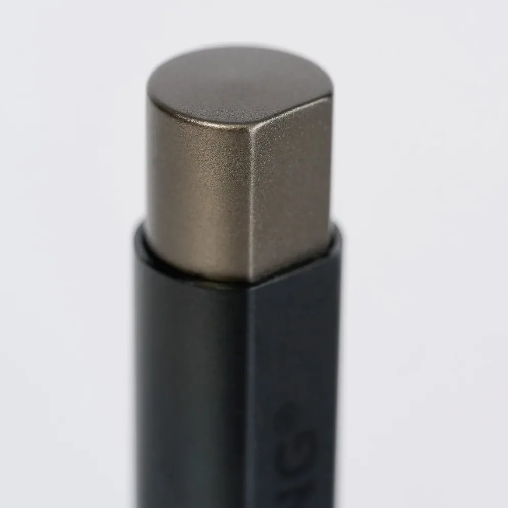 Blackwing Pen