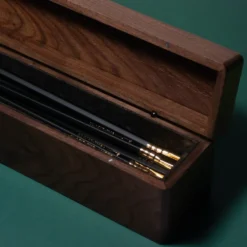 Blackwing Walnut Box Set – Luxury Pencil Set with Long Point Sharpener