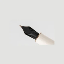 Dominant Industry Keyno 014 Cherishment Fountain Pen