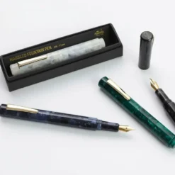 Hightide Attache Marbled Fountain Pen