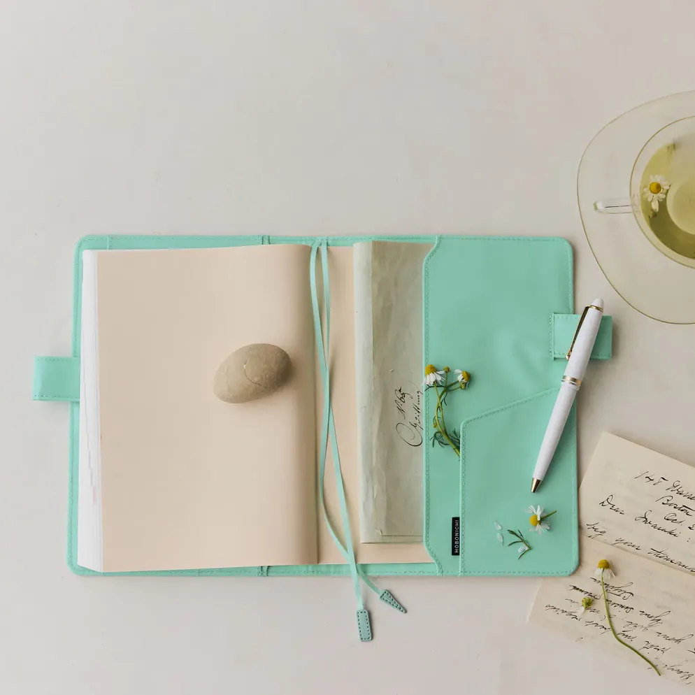 Hobonichi 2026 A5 Cousin Cover: Colors - Chamomile Mint