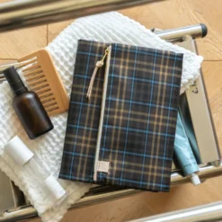 Hobonichi 2027 A5 Cousin Cover: Tragen - Bitter Plaid