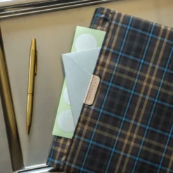 Hobonichi 2027 A5 Cousin Cover: Tragen - Bitter Plaid