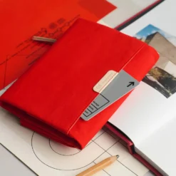Hobonichi A6 Planner Cover: Tragen - Red