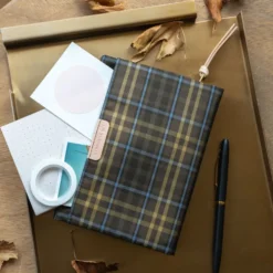 Hobonichi 2027 A6 Planner Cover: Tragen - Bitter Plaid