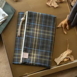Hobonichi 2027 A6 Planner Cover: Tragen - Bitter Plaid