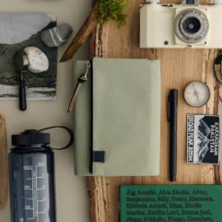 Hobonichi A6 Planner Cover: Tragen - Oakmoss