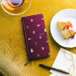 Hobonichi 2027 Weeks: V&A Series - Welcome to the V&A