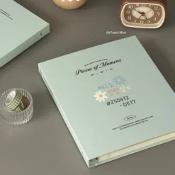 Iconic Collect Self-Adhesive Photo Album — 25 Sheets