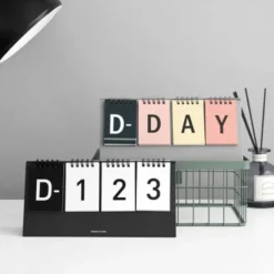 Iconic D-Day Desk Calendar – Perpetual Countdown & Date Tracker