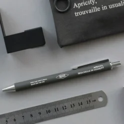 Iconic Non-Slip Smooth Gel Pen 0.38mm