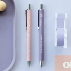 Iconic Non-Slip Smooth Gel Pen 0.38mm