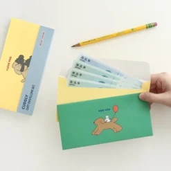 Iconic Cuddly Envelope Set — 24 Envelopes + 28 Stickers