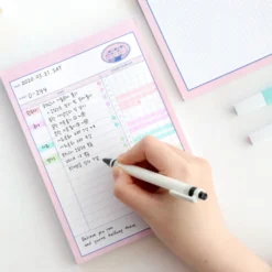Iconic Daily Planner Memo Pad
