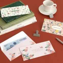 Iconic Fortune Envelope Set – 24 Envelopes + 28 Stickers