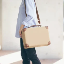 KING JIM Carchette Wide Carrying Case