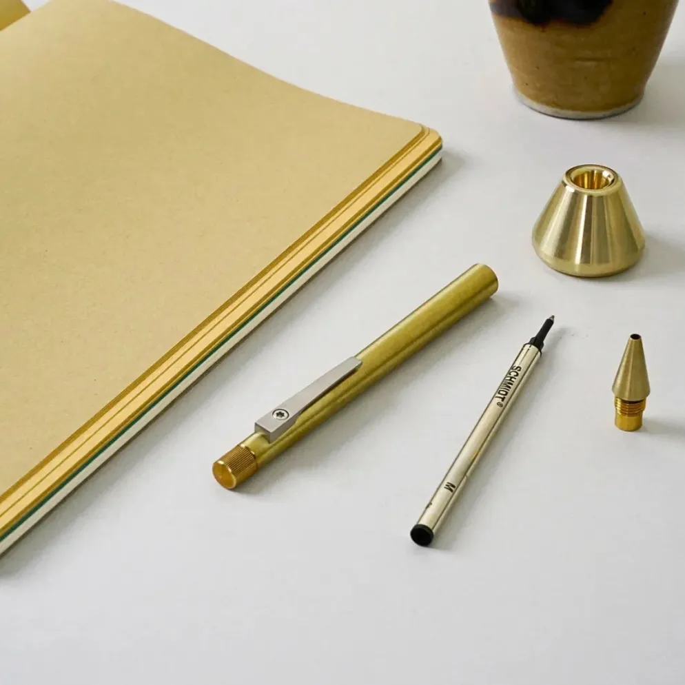 Makers Cabinet Lazlo Ballpoint Pen – Magnetic Mechanism, Balanced Grip