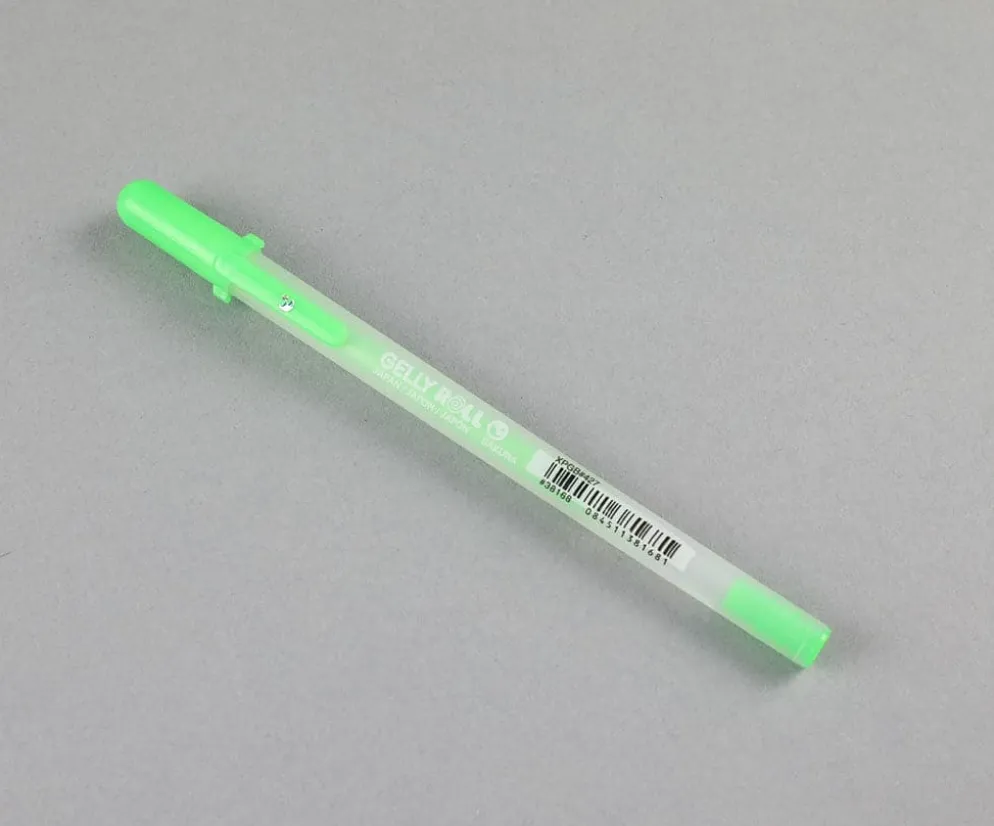 Sakura Gelly Roll Moonlight Gel Pen